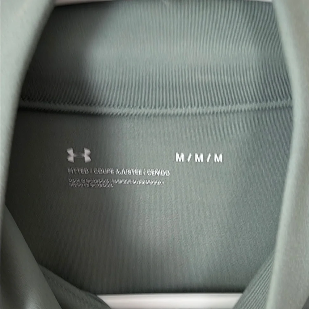 Under Armour Women's Green Fitted Jacket - Picture 2 of 3